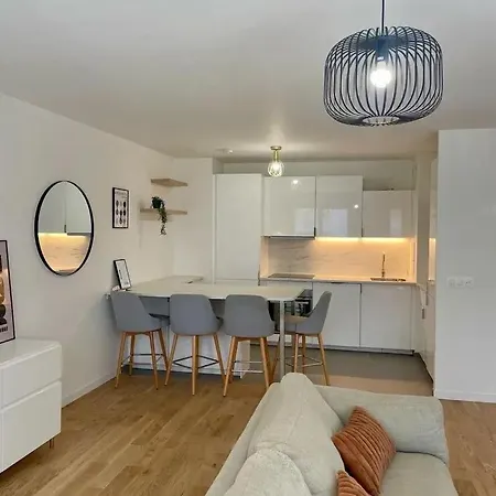 Cote Paname Large 2 Bedroom With Parking Space Apartment